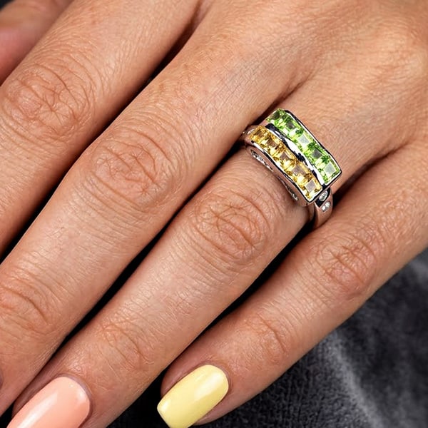 Natural Citrine And Peridot 925 Sterling Silver Ring Jewelry Size 7.5: Product ID: 200105972 Product Type: 925 Sterling Silver Fine Jewelry Jewelry Weight: 2.10 Grams. Ring Size: 7.5 Resizable(Fee) Gemstones Color: Yellow , Green Metal: Solid Silver 92.5%. Gemstone Detai