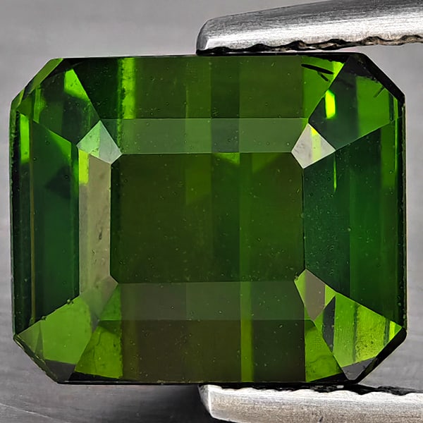 Natural Green Tourmaline Gemstones 3.87 Ct. Octagon Shape 9 x 7.5 Mm.: Product ID: 807251576 Product Name: Natural Tourmaline Weight: 3.87 CT. Size: 9 x 7.5 x 6 MM. Shape: Octagon Color: Green Clarity:VSI Luster: Good Gems Origin: Nigeria Treatment: Unheated Crystal Stru