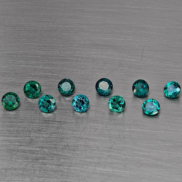 Natural Bluish Green Topaz Gemstones 3.28 Ct. 10 Pcs. Round Shape 4.3 Mm.: Product ID: 807168874 Product Name: Natural Topaz Weight: 3.28 CT. Size: 4.3 x 4.3 x 2.5 MM. Shape: Round Color: Bluish Green Clarity:VVS-VSI Luster: Good Gems Origin: Brazil Treatment: Treated Crysta