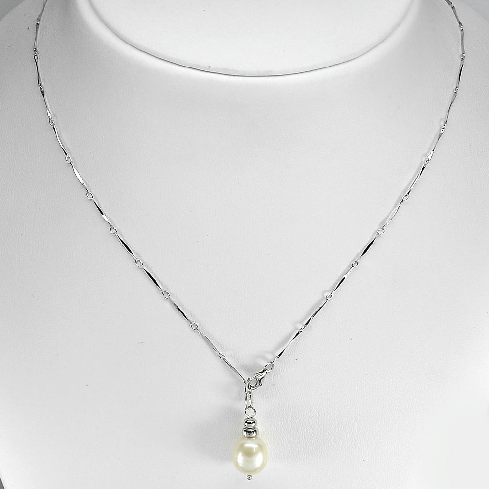 Natural White Pearl 925 Sterling Silver Necklace Jewelry 3.71 Grams Length 18 Inch.: Product ID: 805205517 Product Type: 925 Sterling Silver Fine Jewelry Jewelry Weight: 3.71 Grams. Gemstones Color: White Metal: Solid Silver 92.5%. Gemstone Detail: Center: Oval White Color Pearl Size 
