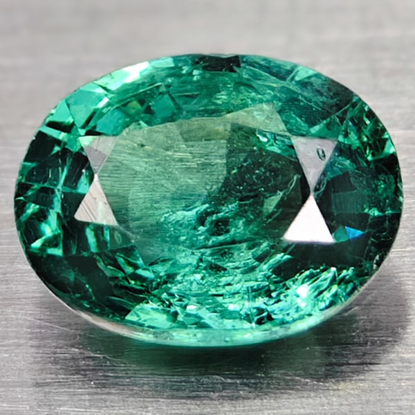 Natural Green Apatite Gemstones 0.70 Ct. Oval Shape 6.3 x 4.8 Mm. (1 of 3)