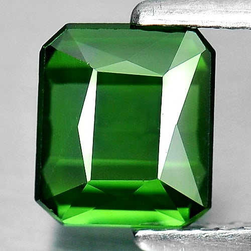 Natural Green Tourmaline Gemstones 1.43 Ct. Octagon Shape 7 x 6 Mm.: Product ID: 807242452 Product Name: Natural Tourmaline Weight: 1.43 CT. Size: 7 x 6 x 3.7 MM. Shape: Octagon Color: Green Clarity:VVS Luster: Good Gems Origin: Nigeria Treatment: Unheated Crystal Stru