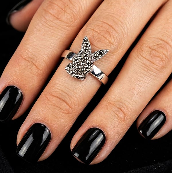 925 Sterling Silver Ring Jewelry 3.32 Grams Size 8 with Black Marcasite (1 of 3)