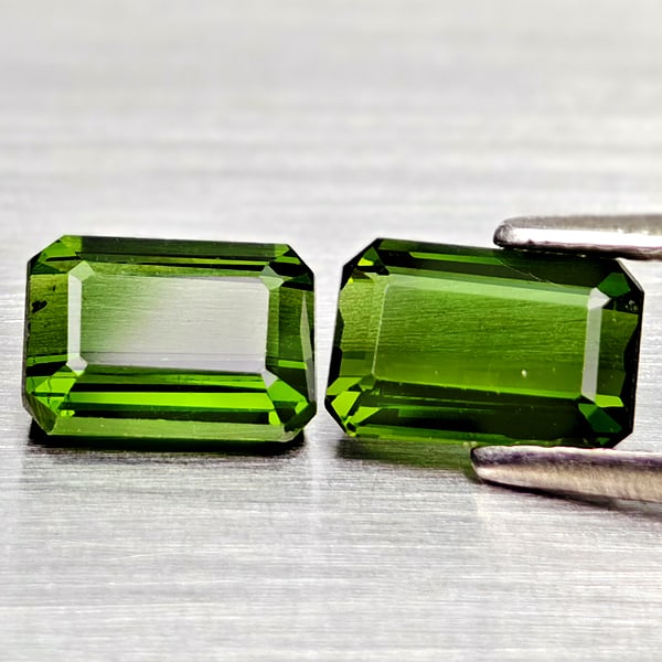 Natural Green Tourmaline Gemstones 1.88 Ct. 2 Pcs. Octgon Shape and Mixed Size: Product ID: 807250884 Product Name: Natural Tourmaline Weight: 1.88 CT. Size: 6.9 x 4.7 x 2.9 to 6.6 x 4.8 x 3.3 MM. Shape: Octagon Color: Green Clarity:VSI Luster: Good Gems Origin: Nigeria Treatment