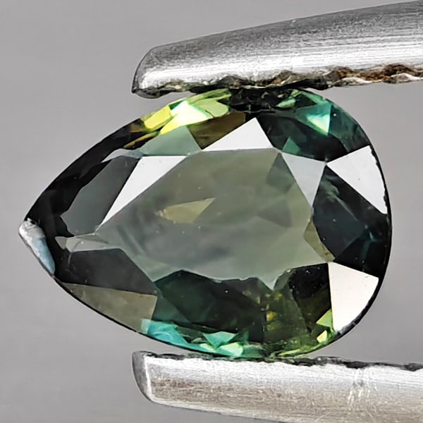 Natural Green Sapphire Gemstones 0.48 Ct. Pear Shape 5.8 x 4.5 Mm.: Product ID: 806162985 Product Name: Natural Green Sapphire Weight: 0.48 CT. Size: 5.8 x 4.5 x 2.2 MM. Shape: Pear Shape Color: Green Clarity:SI1 Luster: Good Gems Origin: Thailand Treatment: Heated Cr