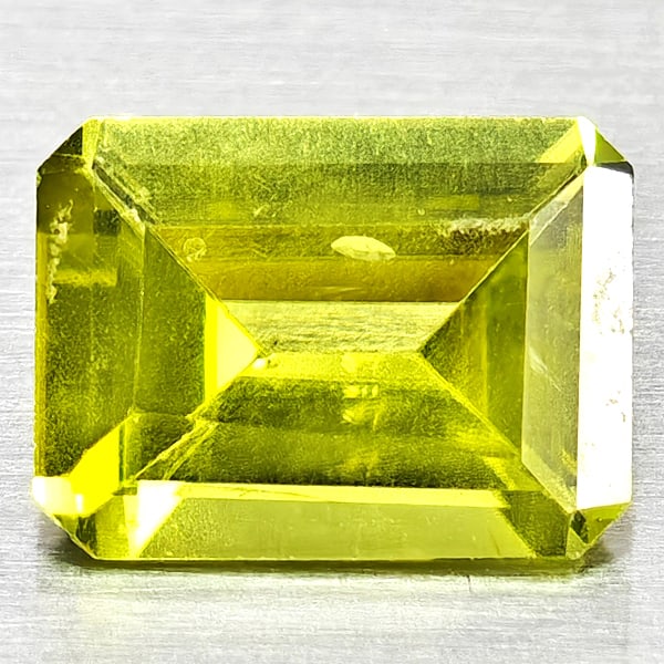 Natural Green Peridot Gemstones 1.81 Ct. Octagon Shape 8.1 x 6.2 Mm. (1 of 3)