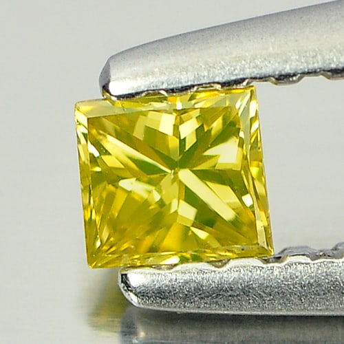 Natural Yellow Diamond 0.14 Ct. Square Princess Cut 3 x 2.7 Mm. (1 of 3)