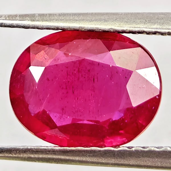 Natural Purplish Red Ruby Gemstones 2.21 Ct. Oval Shape 9.2 x 7.3 Mm. (1 of 3)