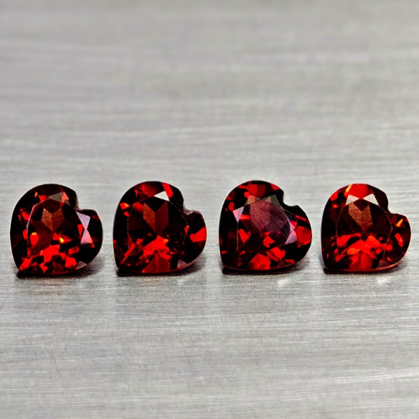 Natural Purplish Red Rhodolite Garnet Gemstones 3.77 Ct. 4 Pcs. Heart Shape 6.2 x 6.1 Mm.: Product ID: 802936684 Product Name: Natural Rhodolite Weight: 3.77 CT. Size: 6.2 x 6.1 x 3.6 MM. Shape: Heart Shape Color: Purplish Red Clarity:VSI Luster: Good Gems Origin: Madagascar Treatment: Unhe