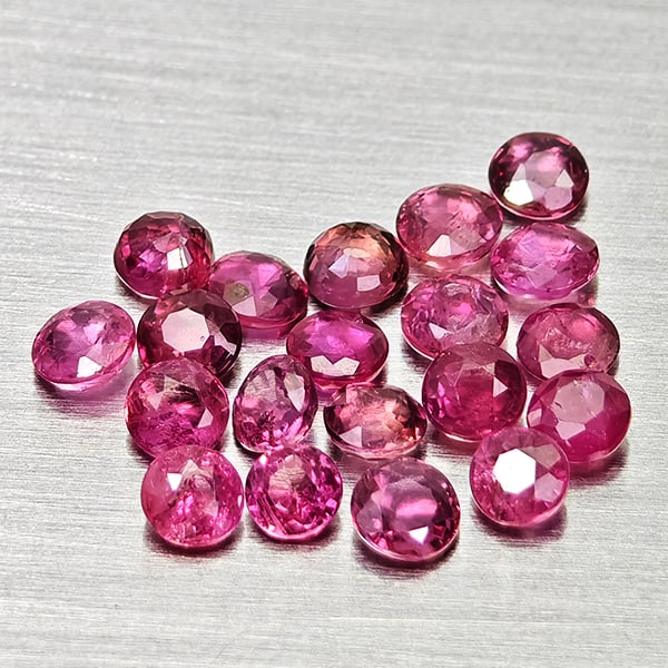 Natural Pinkish Red Ruby Gemstones 1.14 Ct. 20 Pcs. Round Shape 2.3 Mm.: Product ID: 805935389 Product Name: Natural Ruby Weight: 1.14 CT. Size: 2.3 x 2.3 x 1.3 MM. Shape: Round Color: Pinkish Red Clarity:VSI - SI1 Luster: Good Gems Origin: Thailand Treatment: Heated Cryst