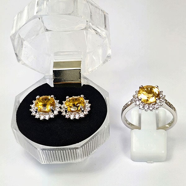 Natural Yellow Citrine 925 Sterling Silver Jewelry Sets Ring Size 9 And Earrings: Product ID: 200108287 Product Type: 925 Sterling Silver Fine Jewelry Jewelry Weight: 9.45 Grams. Ring Size: 9 Resizable(Fee) Gemstones Color: Yellow Metal: Solid Silver 92.5%. Gemstone Detail: At Your