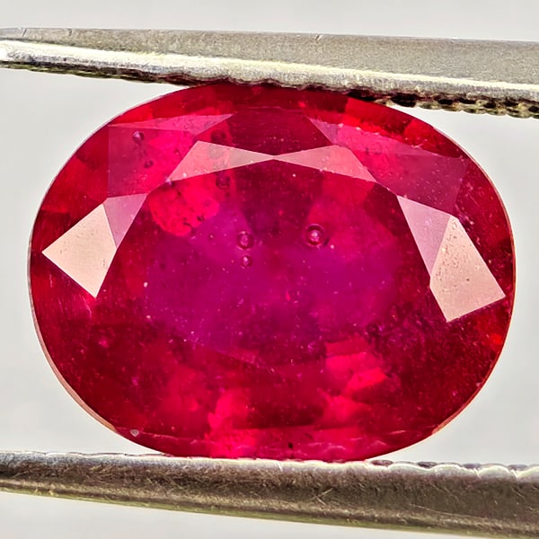 Natural Purplish Red Ruby Gemstones 2.86 Ct. Oval Shape 9.2 x 7.4 Mm.: Product ID: 805935546 Product Name: Natural Ruby Weight: 2.86 CT. Size: 9.2 x 7.4 x 4.6 MM. Shape: Oval Color: Purplish Red Clarity:VSI Luster: Good Gems Origin: Madagascar Treatment: Heated (Lead-gla