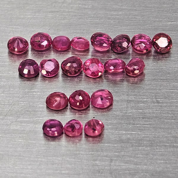 Natural Pink Red Ruby Gemstones 0.73 Ct. 20 Pcs. Round Shape 1.8 Mm. (1 of 3)