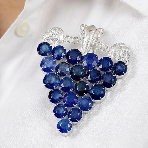 Natural Blue Sapphire Gemstones With 925 Sterling Silver 169.50 Grams Pendant Brooch Round Shape: Product ID: 202101760 Product Name: Sterling Silver Pendant Product Type: 925 Sterling Silver Fine Jewelry Jewelry Weight: 169.50 Grams. Gemstones Color: Blue Metal: Solid Silver 92.5%. Gemstone Detai