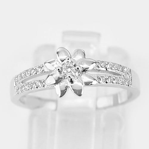 925 Sterling Silver Jewelry 2.10 Grams With White CZ Flower Design Ring Size 5.5: Product ID: 280510235 Product Name: Natural Fashion Jewelry Weight: 2.10 CT. Size: 20 x 19 Mm. MM. Shape: Ring Color: Silver Clarity:IF Luster: Very Good Gems Origin: Thailand Treatment: None Crystal 