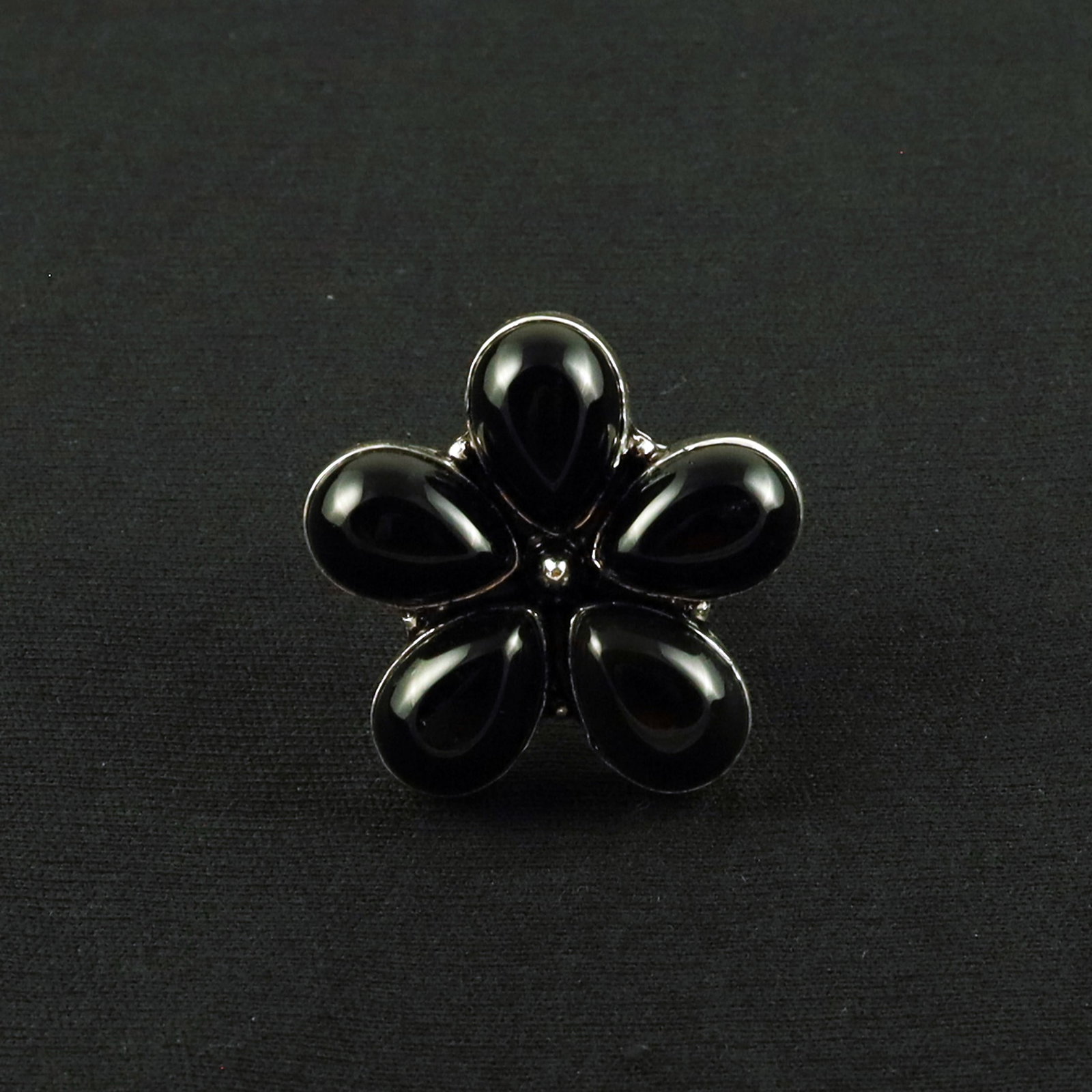 Natural Black Onyx Sterling Silver Plated Handmade Ring - 7MM: Product ID: 260620131152 Product - Handmade Silver Plated Ring Metal - 92.5 Sterling Silver Plated Ring Size - 7MM Gemstone - Black Onyx Gemstone Origin - India Gemstone Size - 10X14 MM ( 5 Stone ) Ge