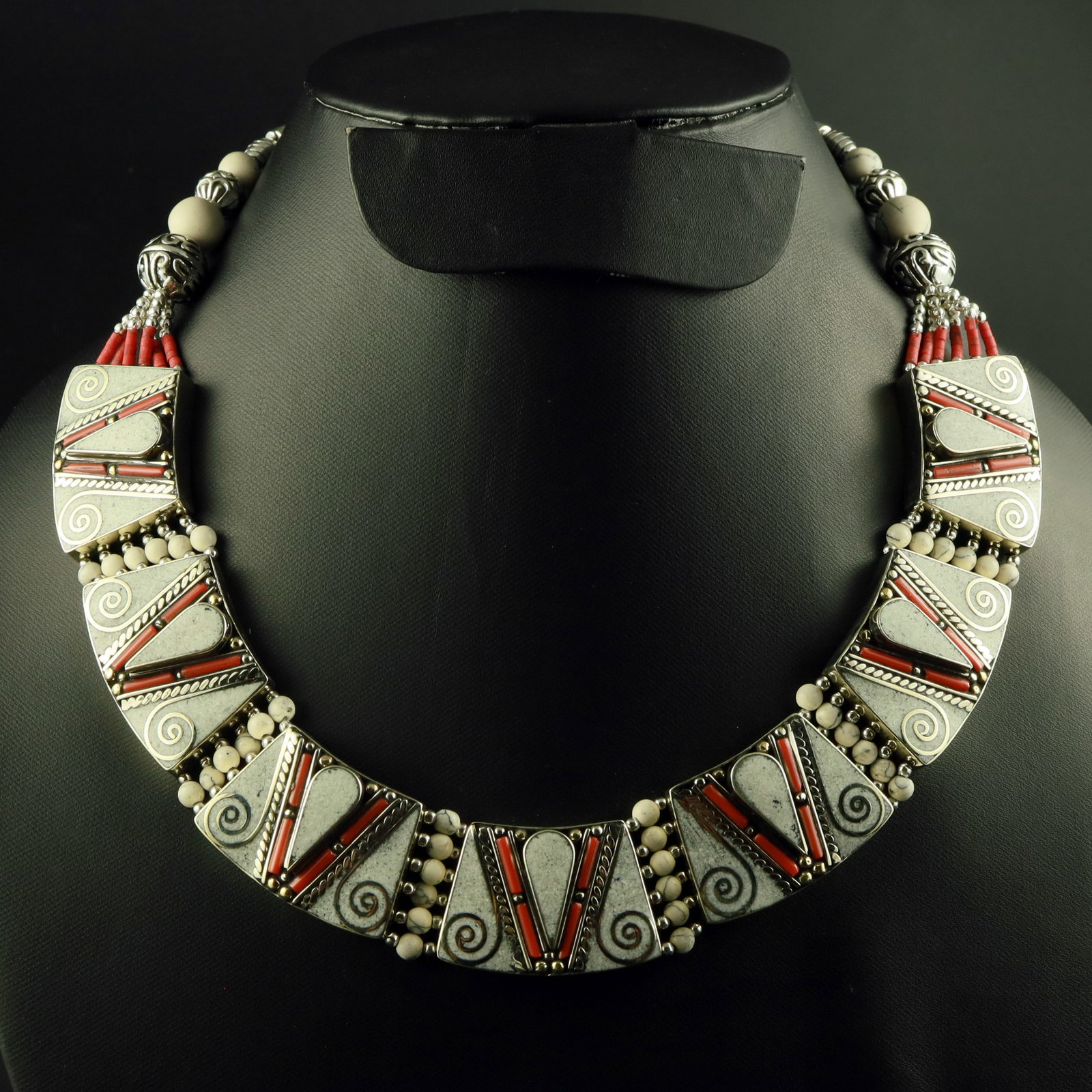 Tibetan Shell Handmade Ethnic Choker Necklace (1 of 3)