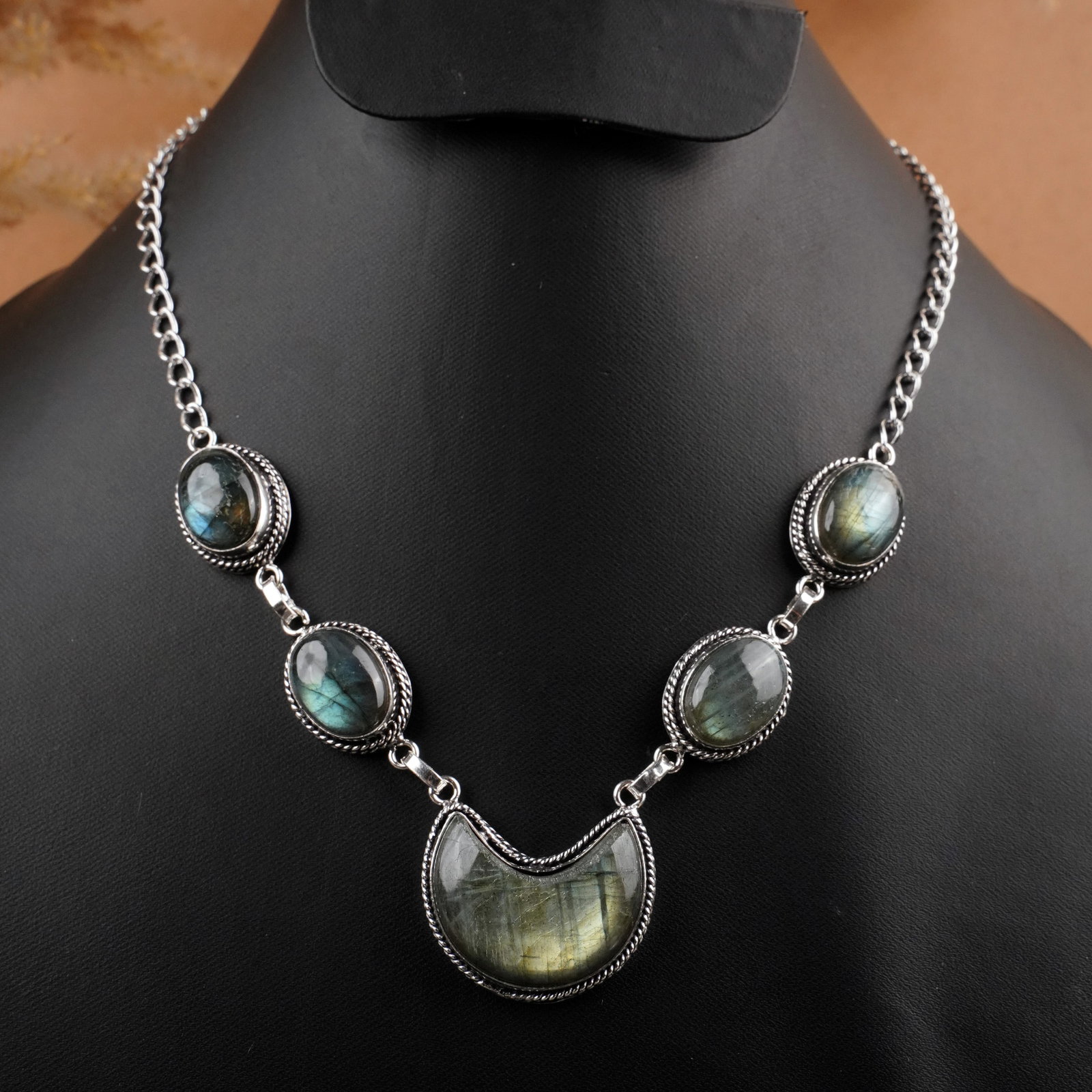 Natural Labradorite Sterling Silver Plated Handmade Moon Necklace: Product ID: 260409130655 Product - Handmade Silver Plated Necklace Metal - 92.5 Sterling Silver Plated Necklace Length - 18 Inch Gemstone - Labradorite Gemstone Size - 12X16 MM (4 Stone) 18X22 MM (1 S