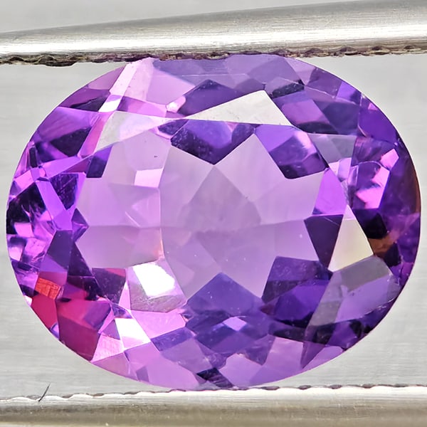 Natural Purple Amethyst Gemstones 3.34 Ct. Oval Shape 11 x 9 Mm.: Product ID: 800325537 Product Name: Natural Amethyst Weight: 3.34 CT. Size: 11 x 9 x 5.8 MM. Shape: Oval Color: Purple Clarity:VSI Luster: Very Good Gems Origin: Brazil Treatment: Unheated Crystal Str