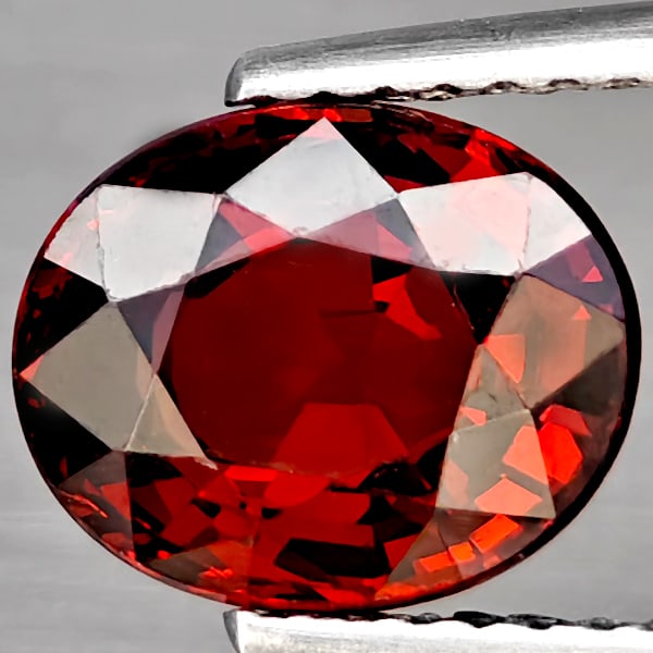 Natural Purplish Red Rhodolite Garnet Gemstones 2.70 Ct. Oval Shape 9 x 7.4 Mm.: Product ID: 802922110 Product Name: Natural Rhodolite Weight: 2.70 CT. Size: 9 x 7.4 x 4.7 MM. Shape: Oval Color: Purplish Red Clarity:IF Luster: Good Gems Origin: Madagascar Treatment: Unheated Cryst