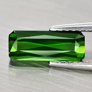 Natural Green Tourmaline Gemstones 1.28 Ct. Octagon Shape 10 x 4 Mm.: Product ID: 807242161 Product Name: Natural Tourmaline Weight: 1.28 CT. Size: 10 x 4 x 3.4 MM. Shape: Octagon Color: Green Clarity:VVS Luster: Good Gems Origin: Nigeria Treatment: Unheated Crystal Str