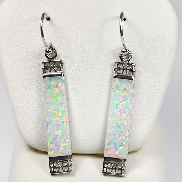925 Sterling Silver Multi Color White Created Opal Loop Earrings 3.75 Grams: Product ID: 200108210 Product Type: 925 Sterling Silver Fine Jewelry Jewelry Weight: 3.75 Grams. Gemstones Color: Multi-Color Metal: Solid Silver 92.5%. Gemstone Detail: At Your Service: At Treasure o