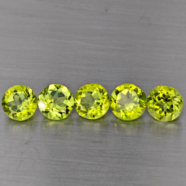 Natural Green Peridot Gemstones 4.31 Ct. 5 Pcs. Round Shape 6 Mm.: Product ID: 805317776 Product Name: Natural Peridot Weight: 4.31 CT. Size: 6 x 6 x 3.9 MM. Shape: Round Color: Green Clarity:SI1 Luster: Good Gems Origin: Pakistan Treatment: Unheated Crystal Structur