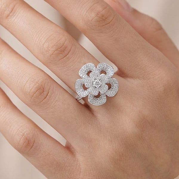 925 Sterling Silver Fine Jewelry 5.21 Grams Ring Size 8: Product ID: 200107957 Product Type: 925 Sterling Silver Fine Jewelry Jewelry Weight: 5.21 Grams. Ring Size: 8 Resizable(Fee) Gemstones Color: Silver Metal: Solid Silver 92.5%. Gemstone Detail: Center: