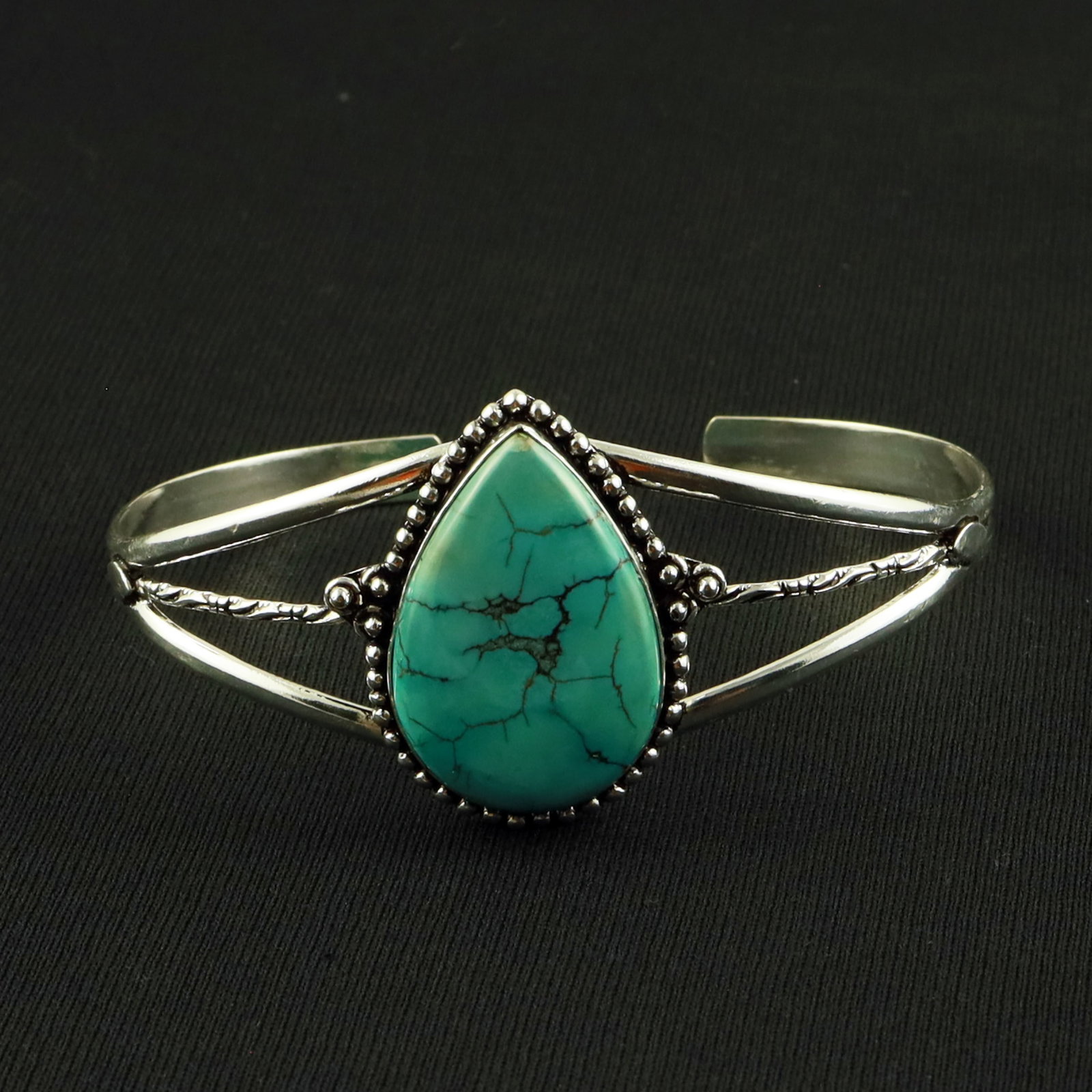 Natural Turquoise Sterling Silver Plated Handmade Cuff Bangle: Product ID: 260630165811 Product - Handmade Silver Plated Cuff Bangle Metal - 92.5 Sterling Silver Plated Bangle Size - 7.5x5 CM (Adjustable) Gemstone - Turquoise Gemstone Origin - Tibet Gemstone Size