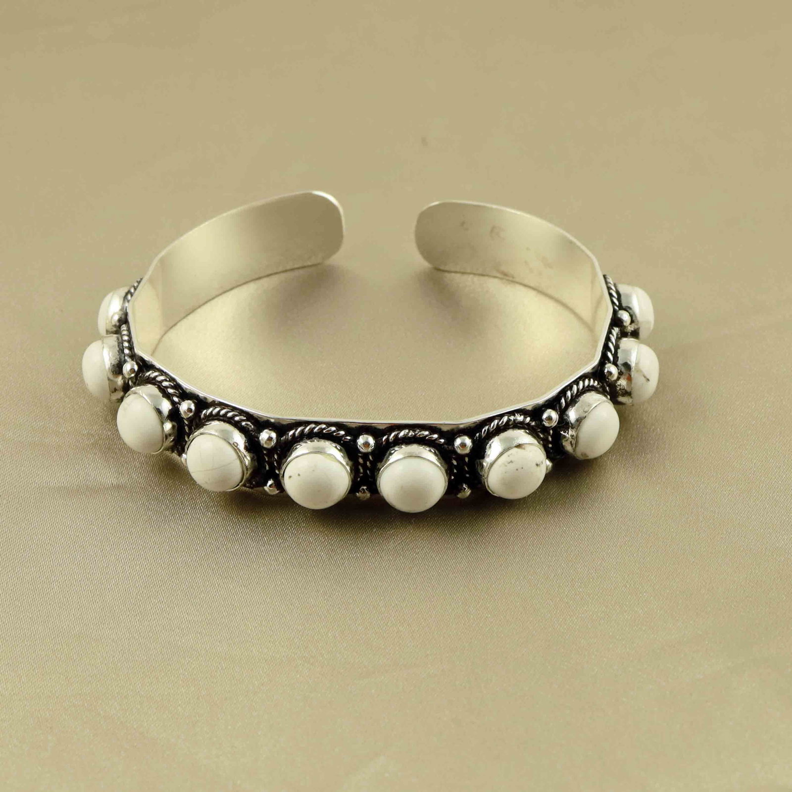 Natural Howlite Sterling Silver Plated Handmade Cuff Bangle: Product ID: 260607170853 Product - Handmade Silver Plated Cuff Bangle Metal - 92.5 Sterling Silver Plated Bangle Size - 6.5x5.5 CM (Adjustable) Gemstone - Howlite Gemstone Origin - Canada Gemstone Siz