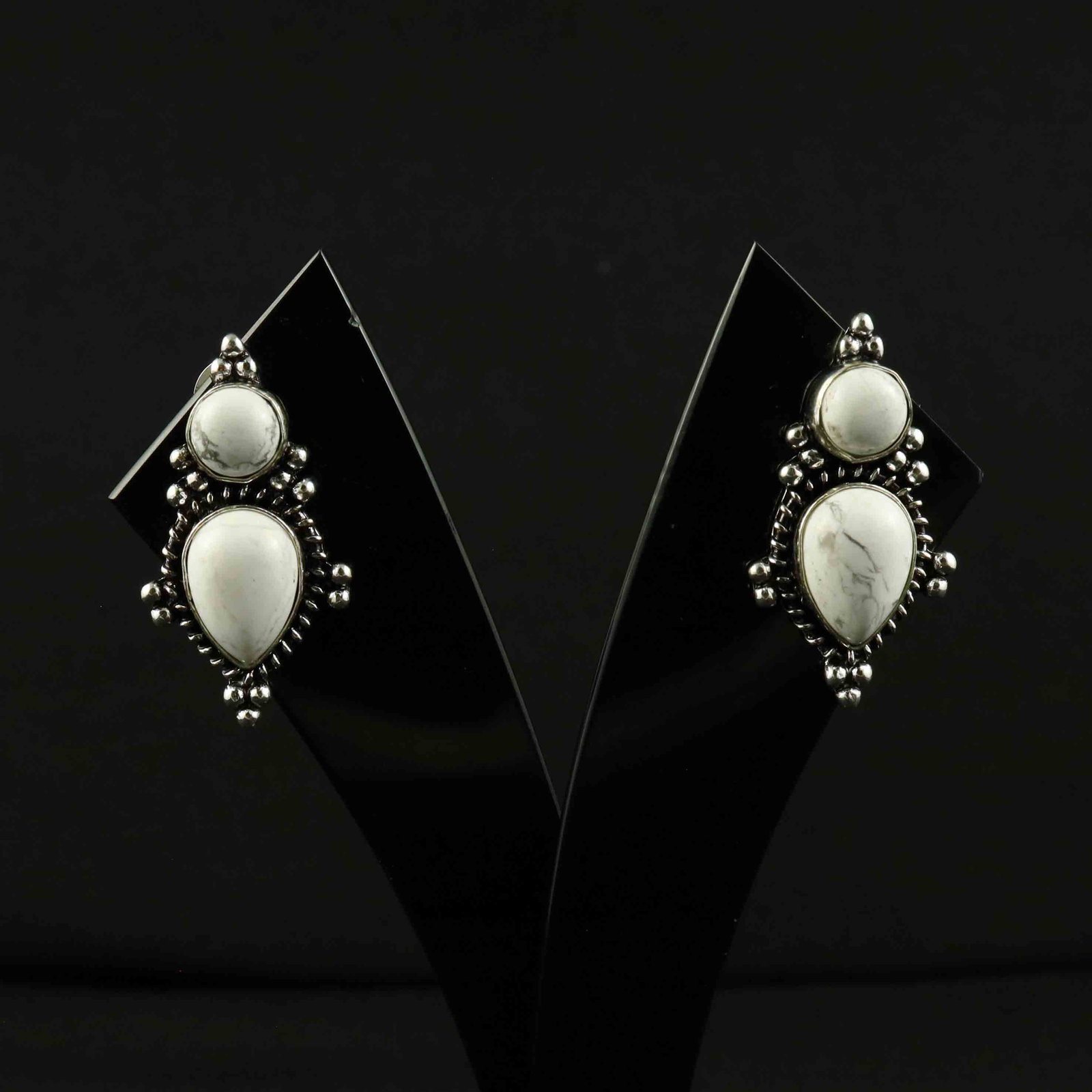 Natural Howlite Sterling Silver Plated Handmade Stud Earring: Product ID: 260522121636 Product - Handmade Silver Plated Stud Earring Metal - 92.5 Sterling Silver Plated Earring Type - Stud Gemstone - Howlite Gemstone Origin - Canada Gemstone Size - 10X14 MM ( 2 