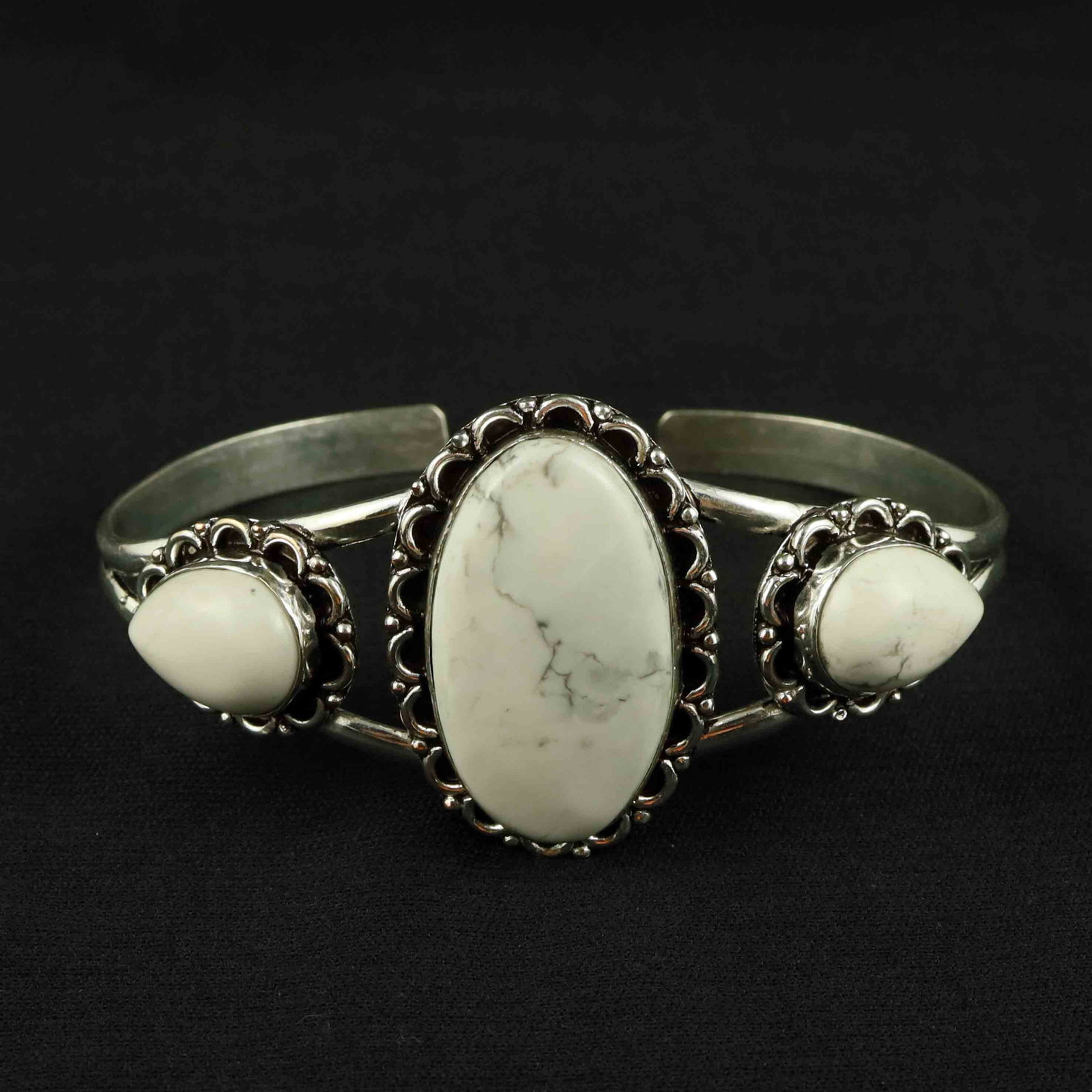 Natural Howlite Sterling Silver Plated Handmade Cuff Bangle: Product ID: 260522131744 Product - Handmade Silver Plated Cuff Bangle Metal - 92.5 Sterling Silver Plated Bangle Size - 7.5x5.5 CM (Adjustable) Gemstone - Howlite Gemstone Origin - Canada Gemstone Siz
