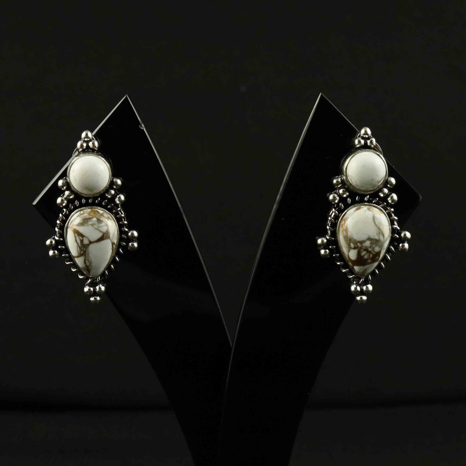 Natural Howlite Sterling Silver Plated Handmade Stud Earring: Product ID: 260522121531 Product - Handmade Silver Plated Stud Earring Metal - 92.5 Sterling Silver Plated Earring Type - Stud Gemstone - Howlite Gemstone Origin - Canada Gemstone Size - 10X14 MM ( 2 