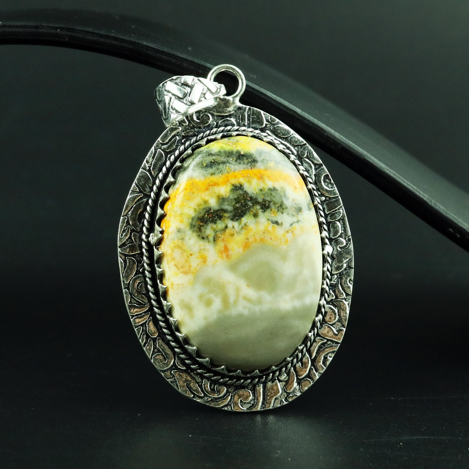 Natural Picture Jasper Sterling Silver Plated Handmade Pendant: Product ID: 260328155907 Product - Handmade Silver Plated Pendant Metal - 92.5 Sterling Silver Plated Pendant Size - 4.5x3 CM Gemstone - Picture Jasper Gemstone Origin - Indonesia Gemstone Shape - Ova