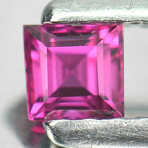 Natural Unheated Pinkish Red Ruby Gemstones 0.21 Ct. Square Shape 3.12 x 2.96 Mm. (1 of 4)