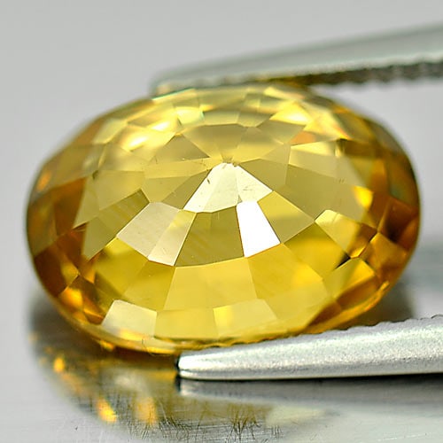 Natural Yellow Zircon Gemstones 7.92 Ct. Oval Shape 12.8 x 9.1 Mm. - 3