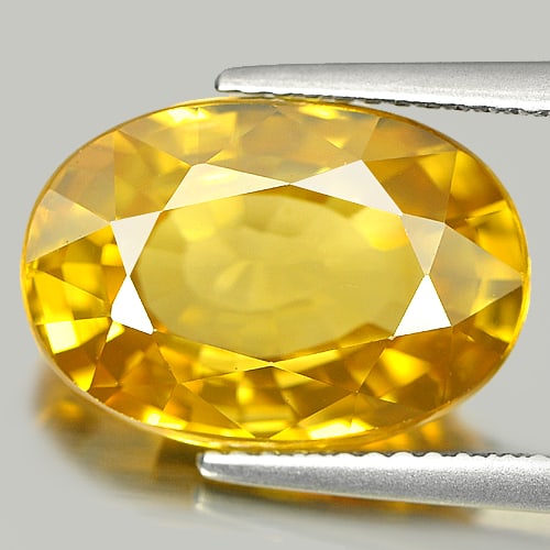 Natural Yellow Zircon Gemstones 11.18 Ct. Clean Oval Shape 14.5 x 10.2 Mm.: Product ID: 807725731 Product Name: Natural Zircon Weight: 11.18 CT. Size: 14.5 x 10.2 x 6.5 MM. Shape: Oval Color: Yellow Clarity:IF Luster: Very Good Gems Origin: Cambodia Treatment: Heated Crystal 