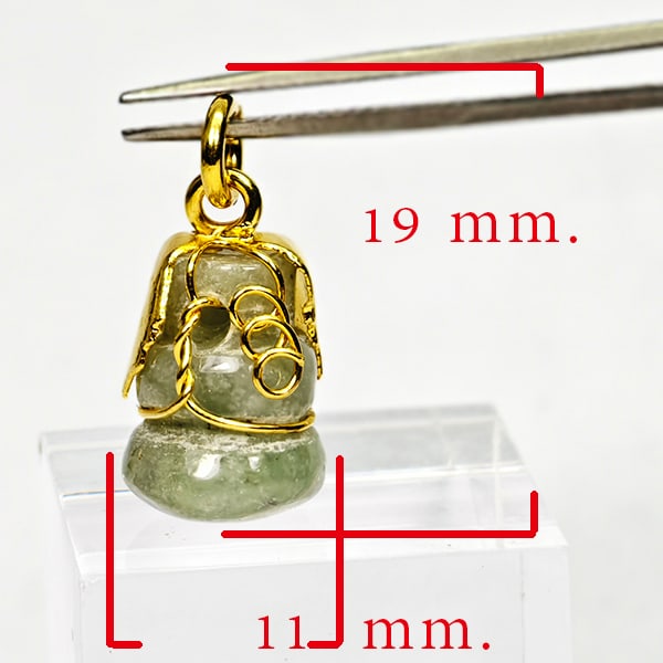 Natural Green Jade Gemstones 17.79 Ct. Calabash Pendant Size 19 x 11 Mm.: Product ID: 819814447 Product Name: Natural Jade Weight: 17.79 CT. Size: 19 x 11 x 11 MM. Shape: Calabash Color: Multi-Color Clarity:Opaque Luster: Good Gems Origin: Thailand Treatment: Unheated Cryst