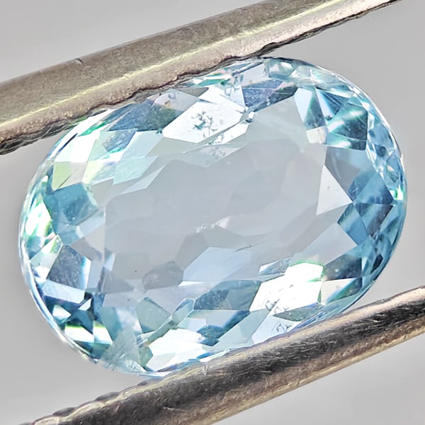 Natural Baby Blue Aquamarine Gemstones 1.08 Ct. Oval Shape 7.5 x 5.4 Mm.: Product ID: 800812464 Product Name: Natural Gemstones Weight: 1.08 CT. Size: 7.5 x 5.4 x 4 MM. Shape: Oval Color: Baby Blue Clarity:SI1 Luster: Good Gems Origin: Brazil Treatment: Unheated Crystal Str