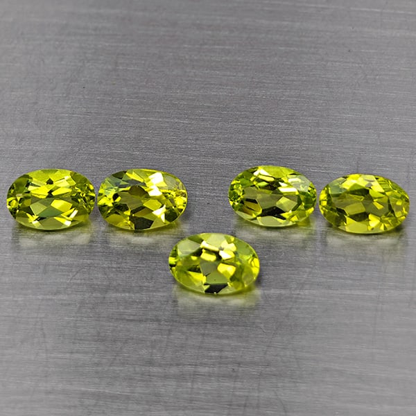 Natural Green Peridot Gemstones 2.83 Ct. 5 Pcs Oval Shape 6.2 x 4.2 Mm.: Product ID: 805317736 Product Name: Natural Peridot Weight: 2.83 CT. Size: 6.2 x 4.2 x 3.3 MM. Shape: Oval Shape Color: Green Clarity:VSI Luster: Good Gems Origin: Pakistan Treatment: Unheated Crystal