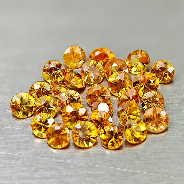 Natural Orange Yellow Songea Sapphire Gemstones 2.85 Ct. 28 Pcs. Round Diamond Cut 2.8 Mm.: Product ID: 806161961 Product Name: Natural Orange Sapphire Weight: 2.85 CT. Size: 2.8 x 2.8 x 2.1 MM. Shape: Round Diamond Cut Color: Orange Yellow Clarity:VVS-VSI Luster: Very Good Gems Origin: Tanz