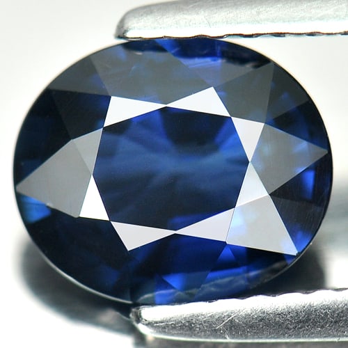 Natural Blue Sapphire 1.99 Ct. Clean Oval Shape 8.37 x 7.03 Mm. (1 of 4)