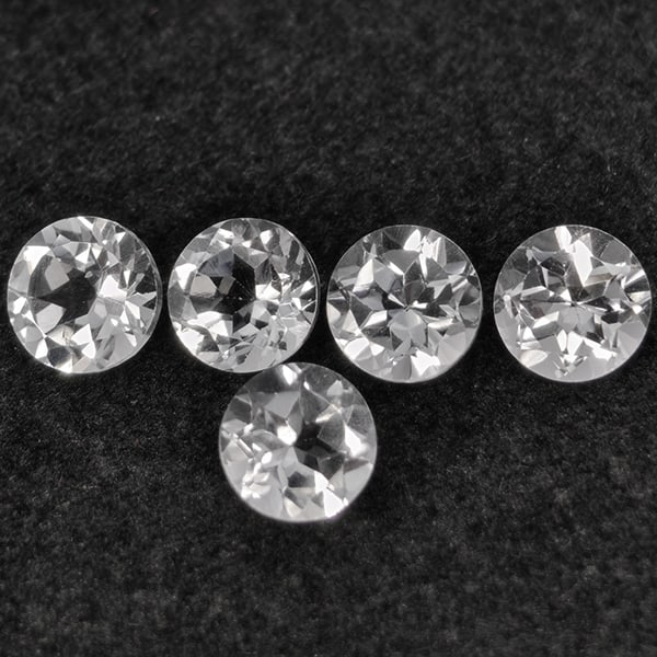Natural White Topaz Gemstones 5.31 Ct. 5 Pcs. Round Shape 6.1 Mm.: Product ID: 807168787 Product Name: Natural Topaz Weight: 5.31 CT. Size: 6.1 x 6.1 x 4.2 MM. Shape: Round Color: White Clarity:VSI Luster: Good Gems Origin: Brazil Treatment: Unheated Crystal Structur
