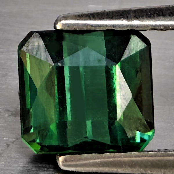Natural Green Tourmaline Gemstones 0.92 Ct. Octagon Shape 5.5 x 5.1 Mm.: Product ID: 807250078 Product Name: Natural Tourmaline Weight: 0.92 CT. Size: 5.1 x 5.5 x 3.6 MM. Shape: Octagon Color: Green Clarity:IF Luster: Good Gems Origin: Nigeria Treatment: Unheated Crystal S