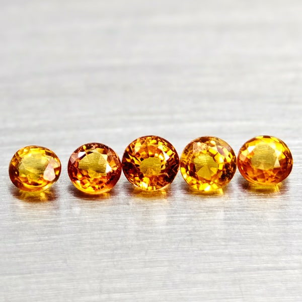 Natural Orange Yellow Songea Sapphire Gemstones 1.00 Ct. 5 Pcs. Round Shape: Product ID: 806162364 Product Name: Natural Fancy Color Sapphire Weight: 1.00 CT. Size: 3.2 x 3.2 x 2.3 to 2.9 x 2.9 x 2 MM. Shape: Round Color: Orange Yellow Clarity:VSI Luster: Good Gems Origin: Tan
