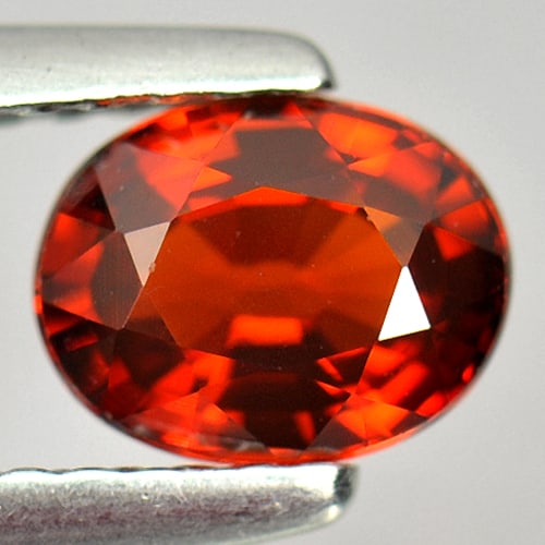 Natural Orangish Spessartine Garnet Gemstones 0.98 Ct. Oval Shape 6.4 x 4.9 Mm.: Product ID: 802930861 Product Name: Natural Spessartine Weight: 0.98 CT. Size: 6.4 x 4.9 x 3.3 MM. Shape: Oval Color: Orangish Red Clarity:VSI Luster: Very Good Gems Origin: Namibia Treatment: Unheate