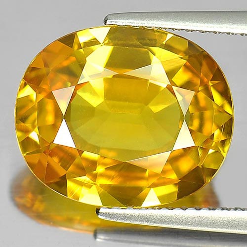 Natural Yellow Sapphire Gemstones 7.93 Ct. Clean Oval Shape 11.37 x 13.69 Mm. (1 of 4)