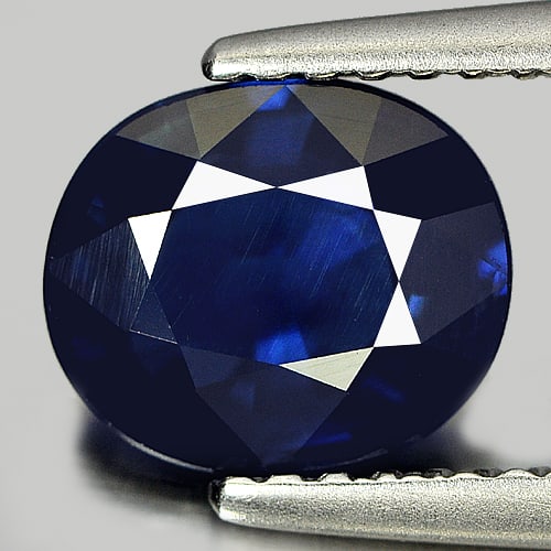 Natural Blue Sapphire Gemstones 1.84 Ct. Clean Oval Shape 7.90 x 6.68 Mm.: Product ID: 806006194 Product Name: Natural Blue Sapphire Weight: 1.84 CT. Size: 7.90 x 6.68 x 3.90 MM. Shape: Oval Color: Blue Clarity:VSI Luster: Good Gems Origin: Bangkaja,Thailand Treatment: Heate