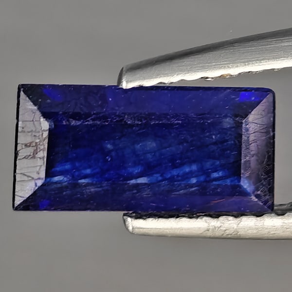 Natural Blue Sapphire Gemstones 1.77 Ct. Baguette Shape 10.3 x 5.1 Mm.: Product ID: 806012519 Product Name: Natural Blue Sapphire Weight: 1.77 CT. Size: 10.3 x 5.1 x 3.2 MM. Shape: Baguette Color: Blue Clarity:SI1 Luster: Good Gems Origin: Madagascar Treatment: Heated (Le