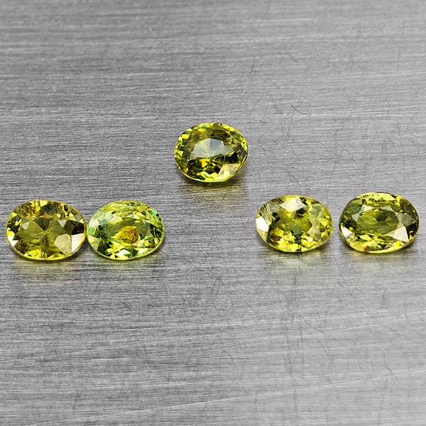 Natural Green Demantiod Garnet Gemstones 1.05 Ct. 5 Pcs. Oval Shape 4.2 x 3.2 Mm.: Product ID: 802937592 Product Name: Natural Demantoid Weight: 1.05 CT. Size: 4.2 x 3.2 x 1.8 MM. Shape: Oval Shape Color: Green Clarity:SI1 Luster: Good Gems Origin: Madagascar Treatment: Unheated Cry